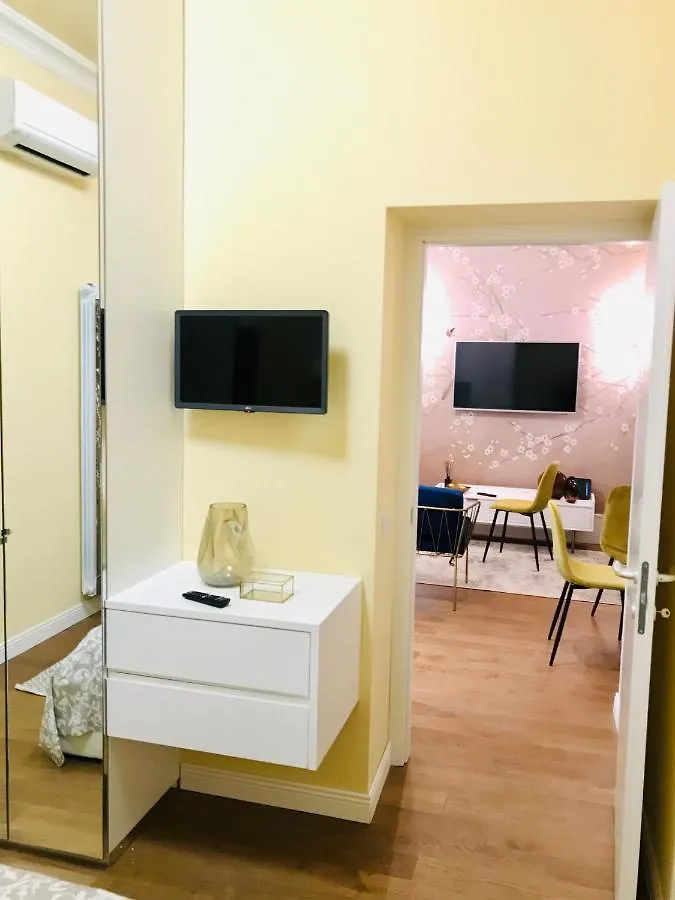 Porta Ticinese Apartment Milan